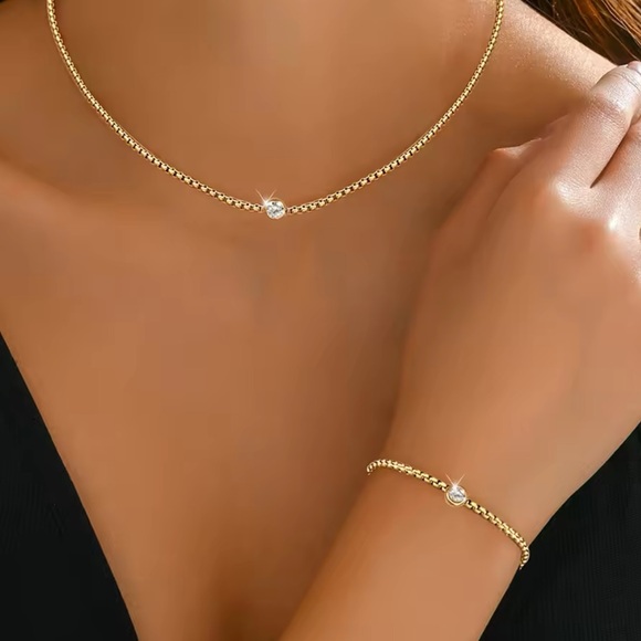 Mirella - Elegant Set. Stainless Steel Chain Necklace & Bracelet With Diamond - Picture 1 of 9